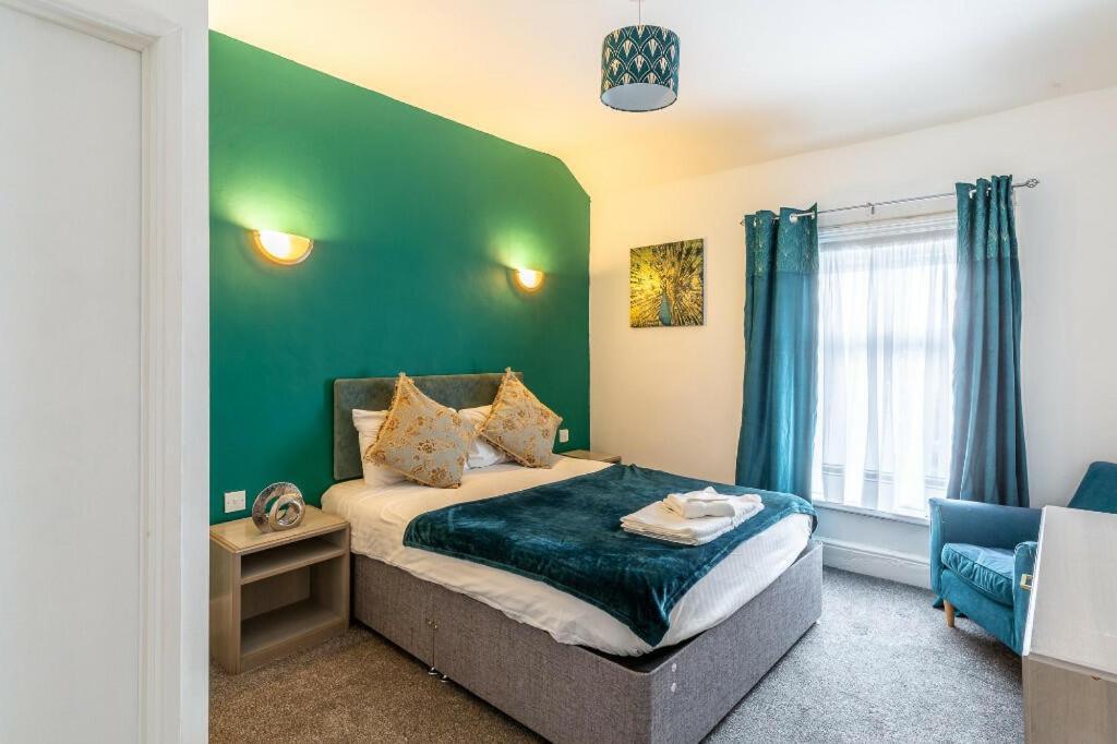 Pier Walk Hotel Blackpool Bagian luar foto